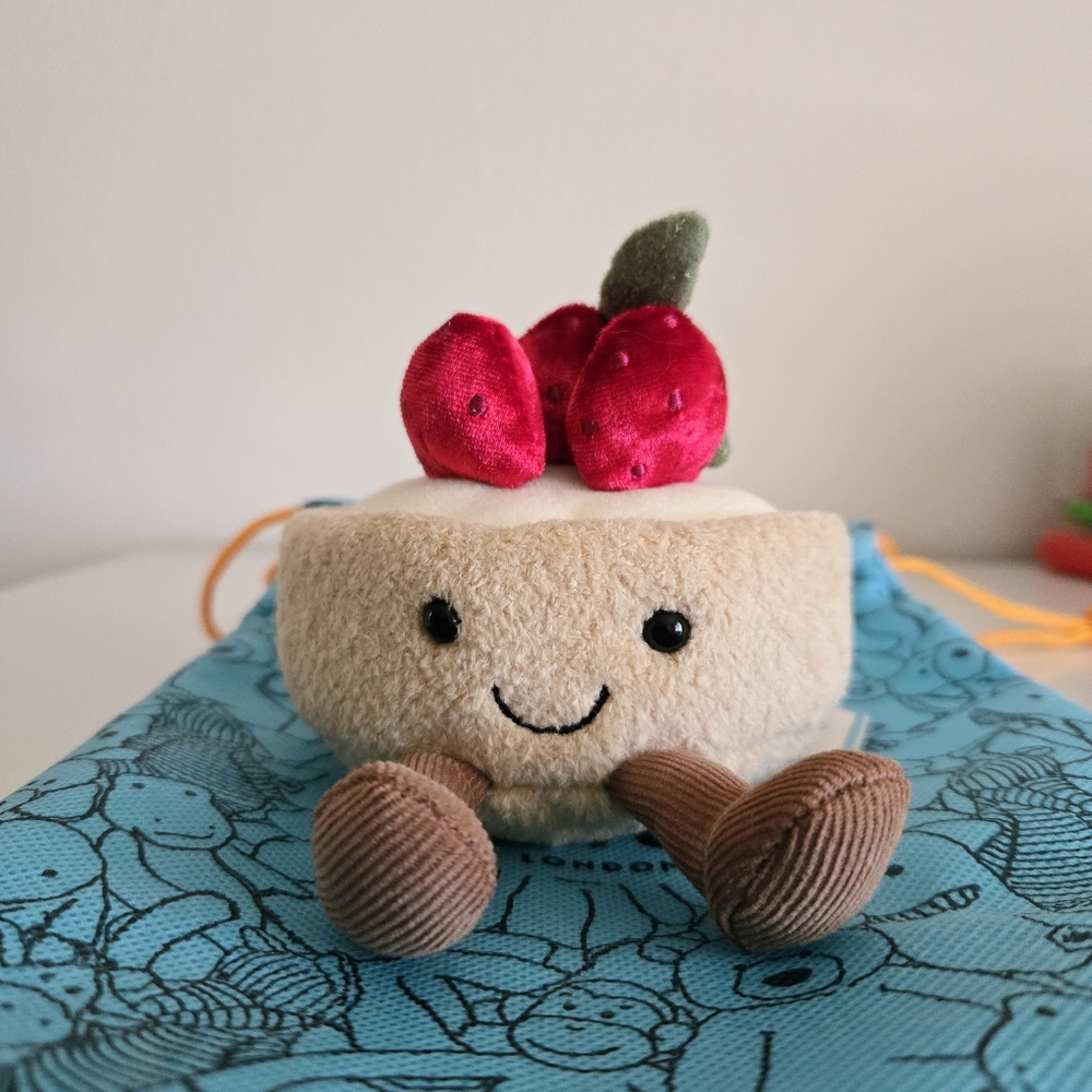 Jellycat Fleurette Tarte Aux Fraises